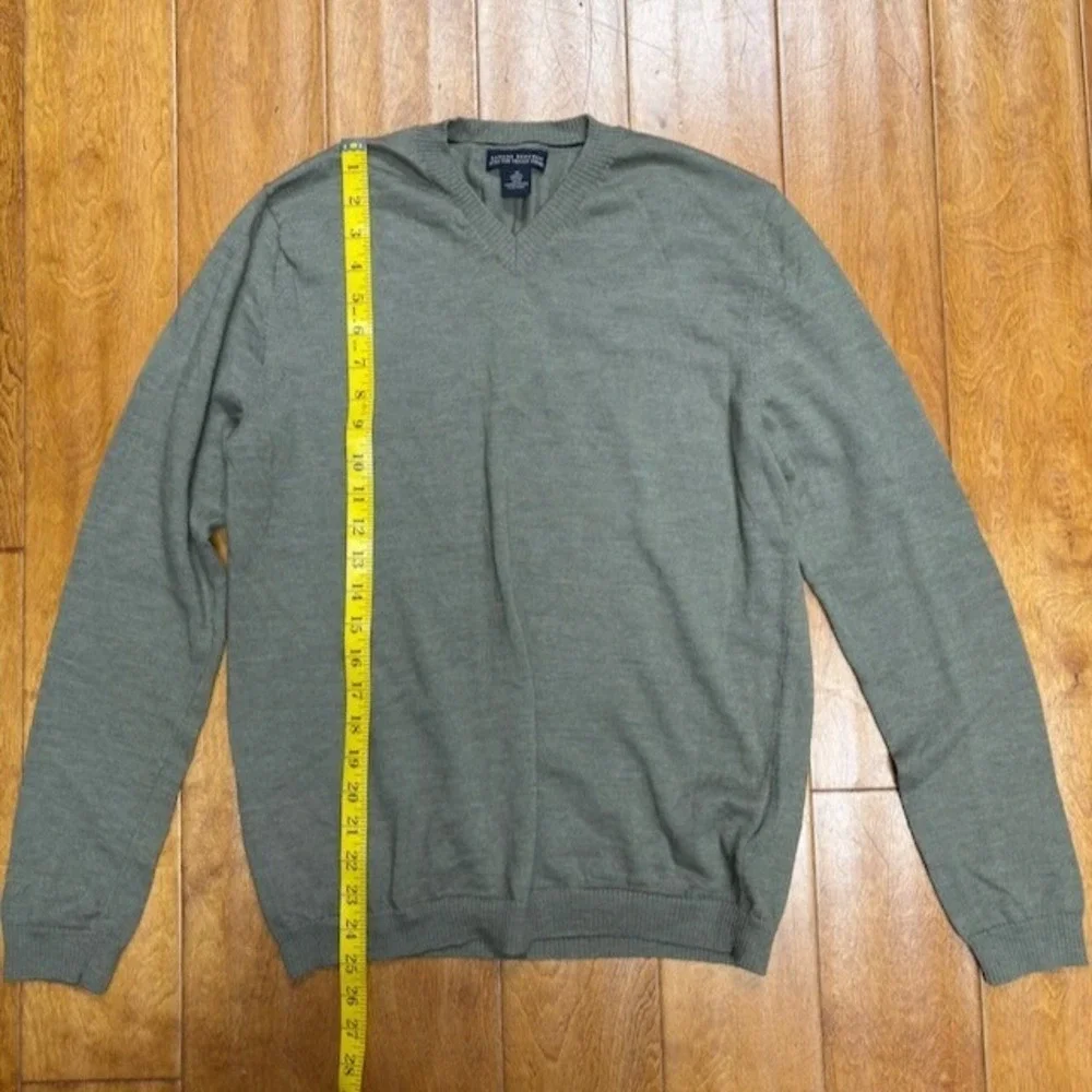 Banana Republic Mens Extra Fine Italian Merino Wool V Neck Sweater Size M Preppy
